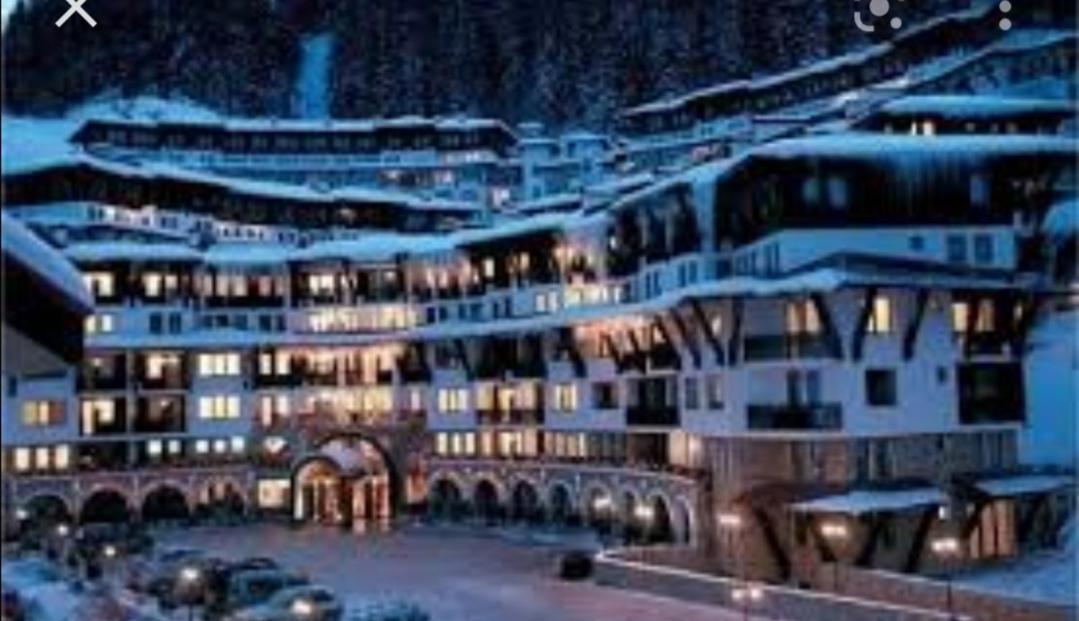 Гранд Манастира Апартаменти Ива Pamporowo Exterior foto